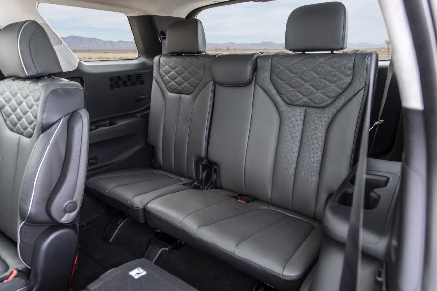 Интерьер Hyundai Palisade 2019 года  (NA) (фото 16 из 40)